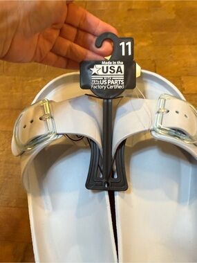 Made in the USA Baby Blue Women’s Size 11 Plastic Slide Sandal Shoes NEW
